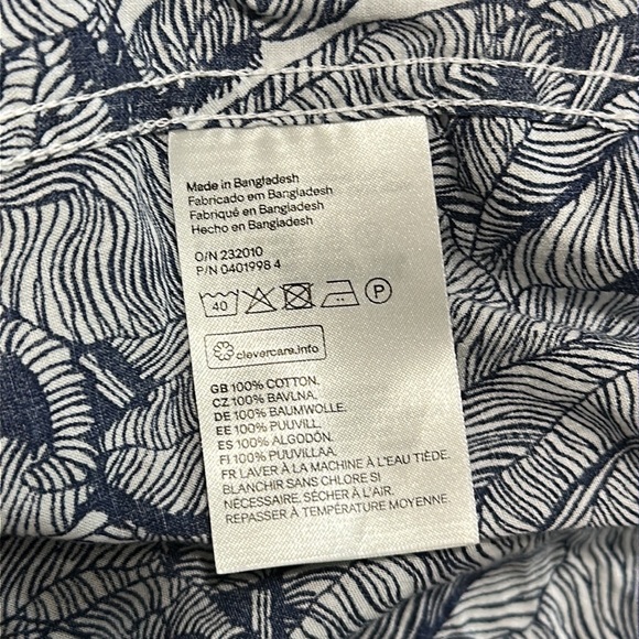 H&M WOMEN’S FLORAL BUTTON DOWN BLOUSE - Picture 10 of 10